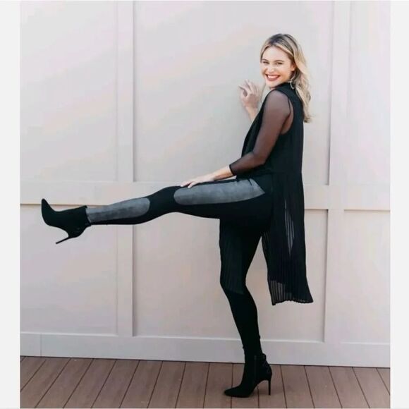 NWOT Spanx Faux Leather Side Panel Ponte Knit Very Black Leggings - Picture 1 of 9